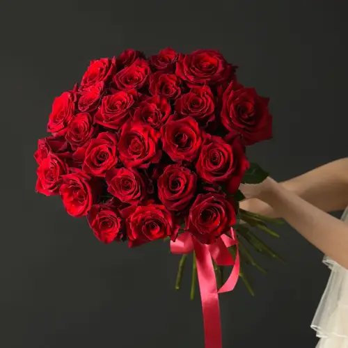 Букет из 25 красных роз